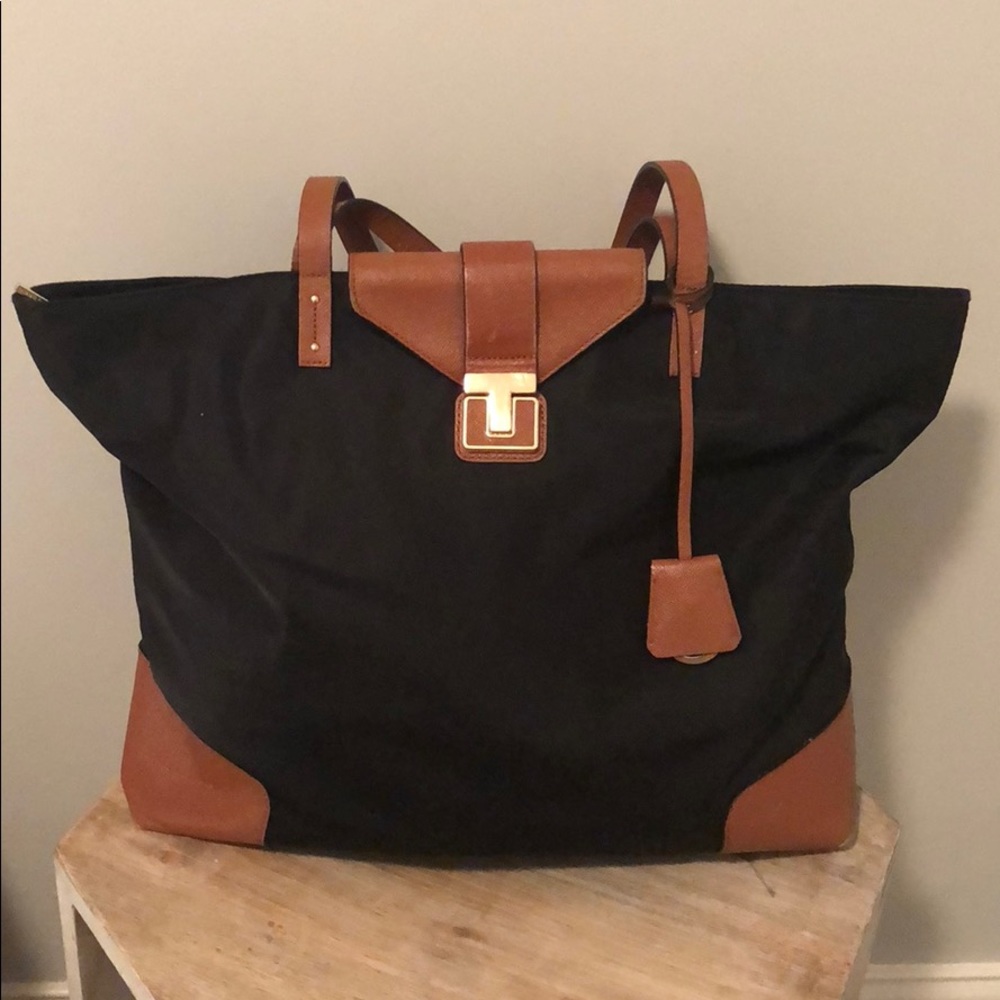 Tory Burch Black Tote Bag signs of wear see pics